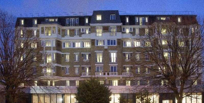 Executive Hotel Paris Женнвільє Екстер'єр фото